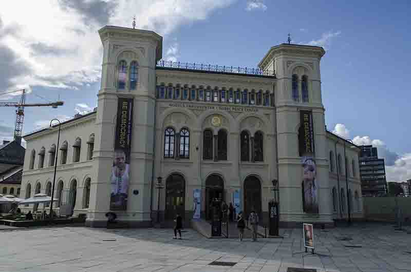 Noruega - Oslo 043 - Centro Nobel de la Paz.jpg